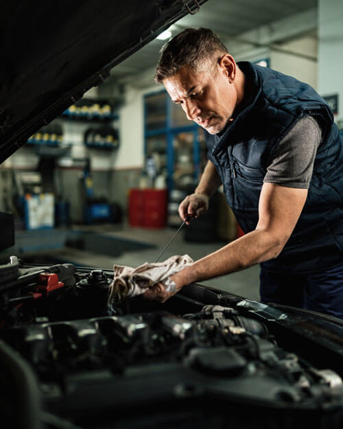 Johnny, the Canadian example of a man, working as a mechanic, in his 40s, wondering about retirement with no pension.